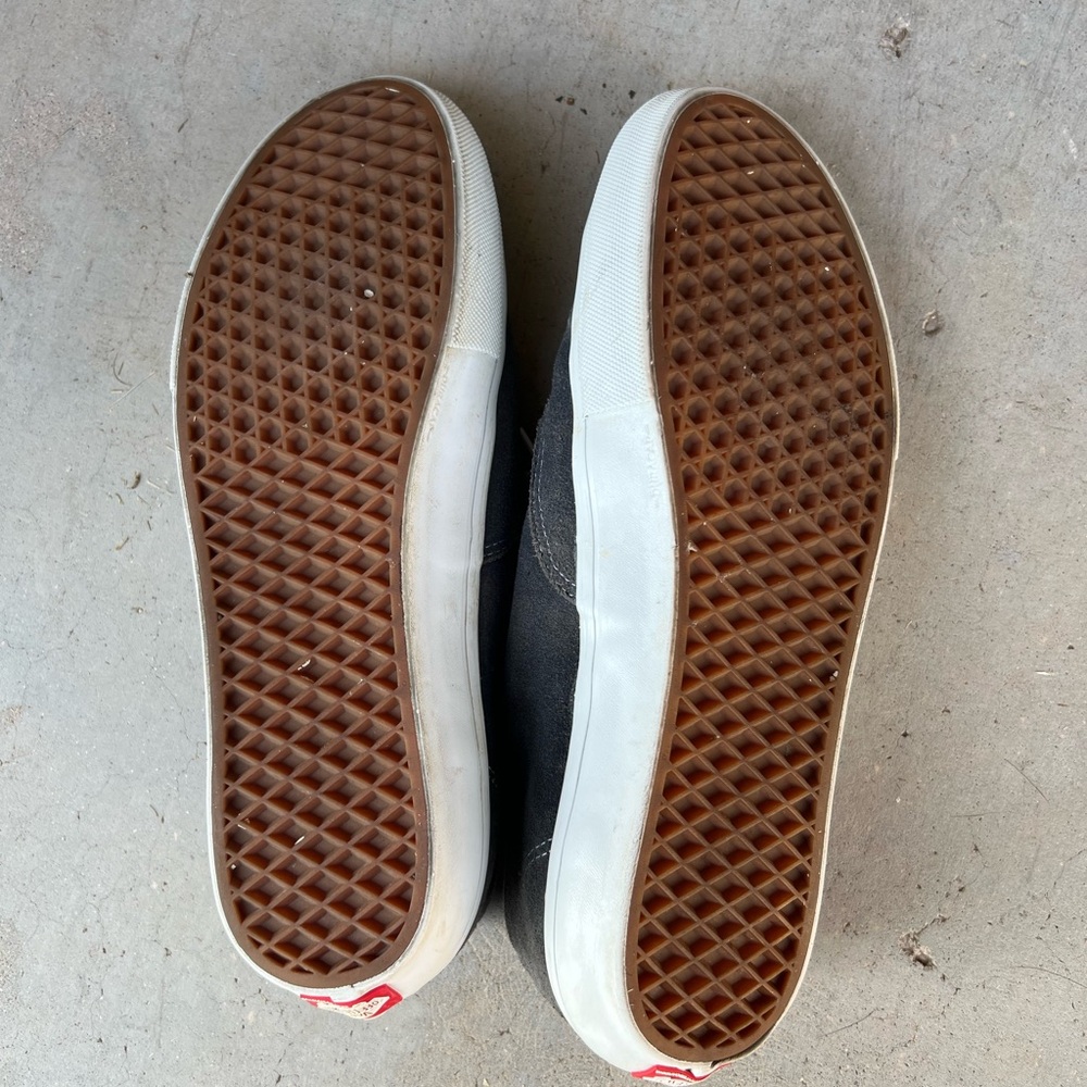 Vans Daniel Johnston “Hi, How are you?” Special Edition Men's Gray Sneakers - Picture 4 of 4